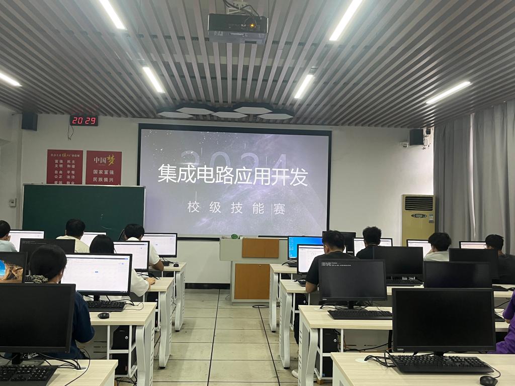 技能競賽展風采，技術創新育英才——智能工程學院成功舉辦四大賽項決賽
